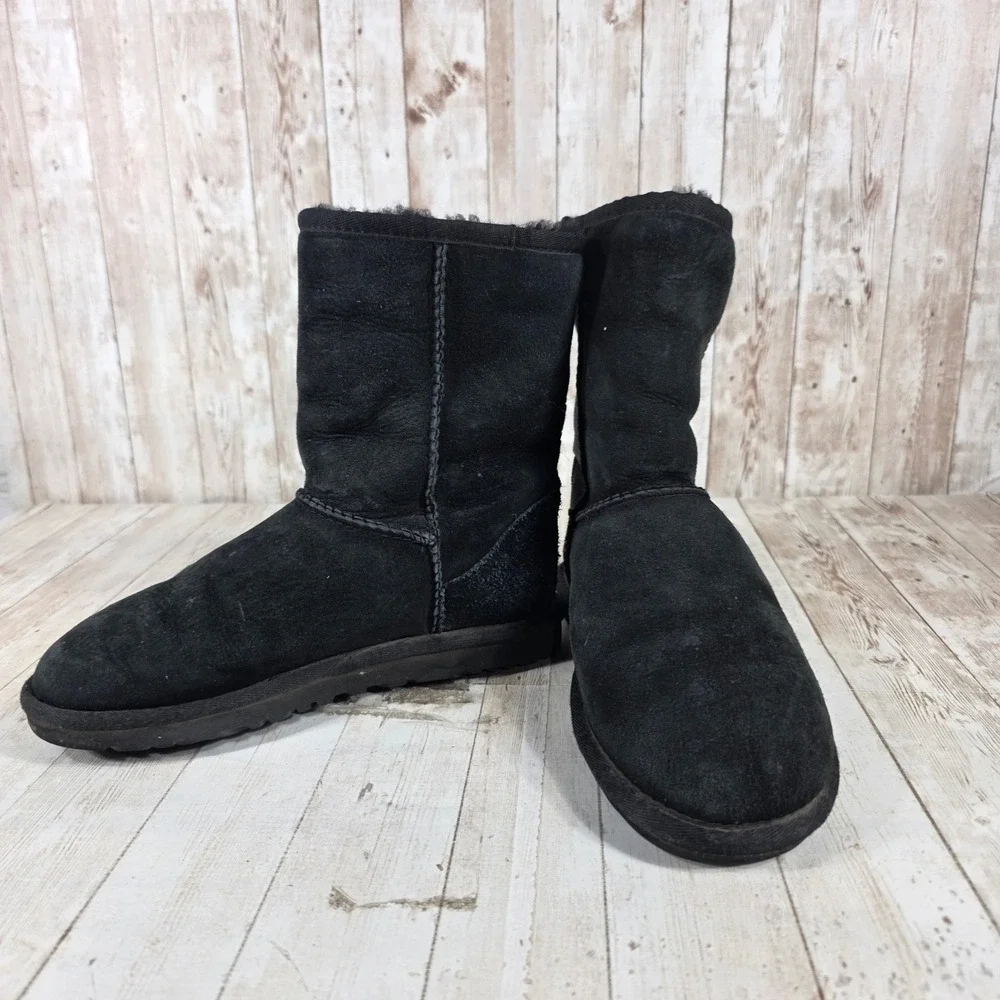 UGG cozy up